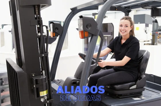 ➤Alquiler de Montacargas en 7 de Agosto ☎️ 313 464 1795
